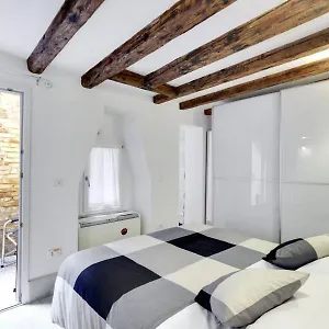 Appartement Cozy Up To 4 In Biennale Giardini By Bricola Venise